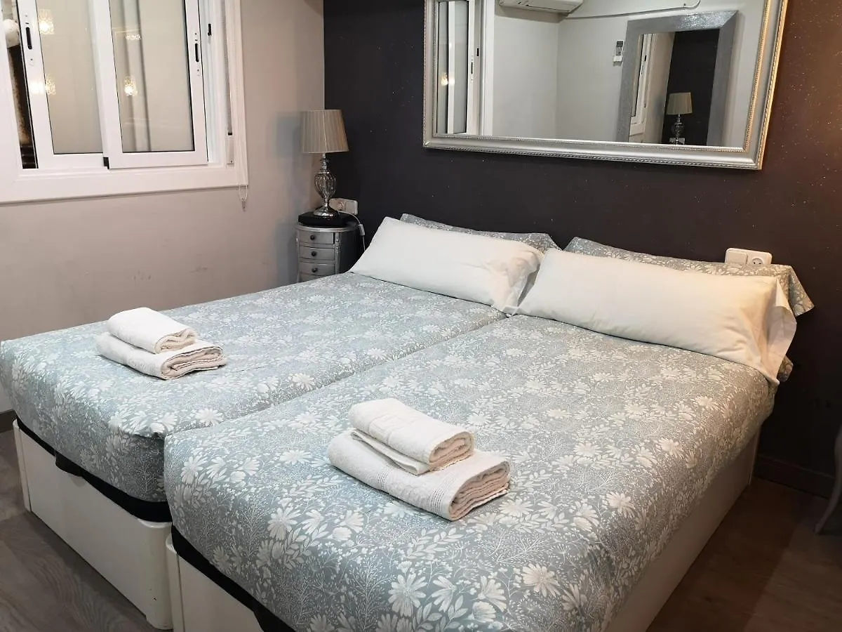 Aparteasy - Eixample Center Barselona 0*,